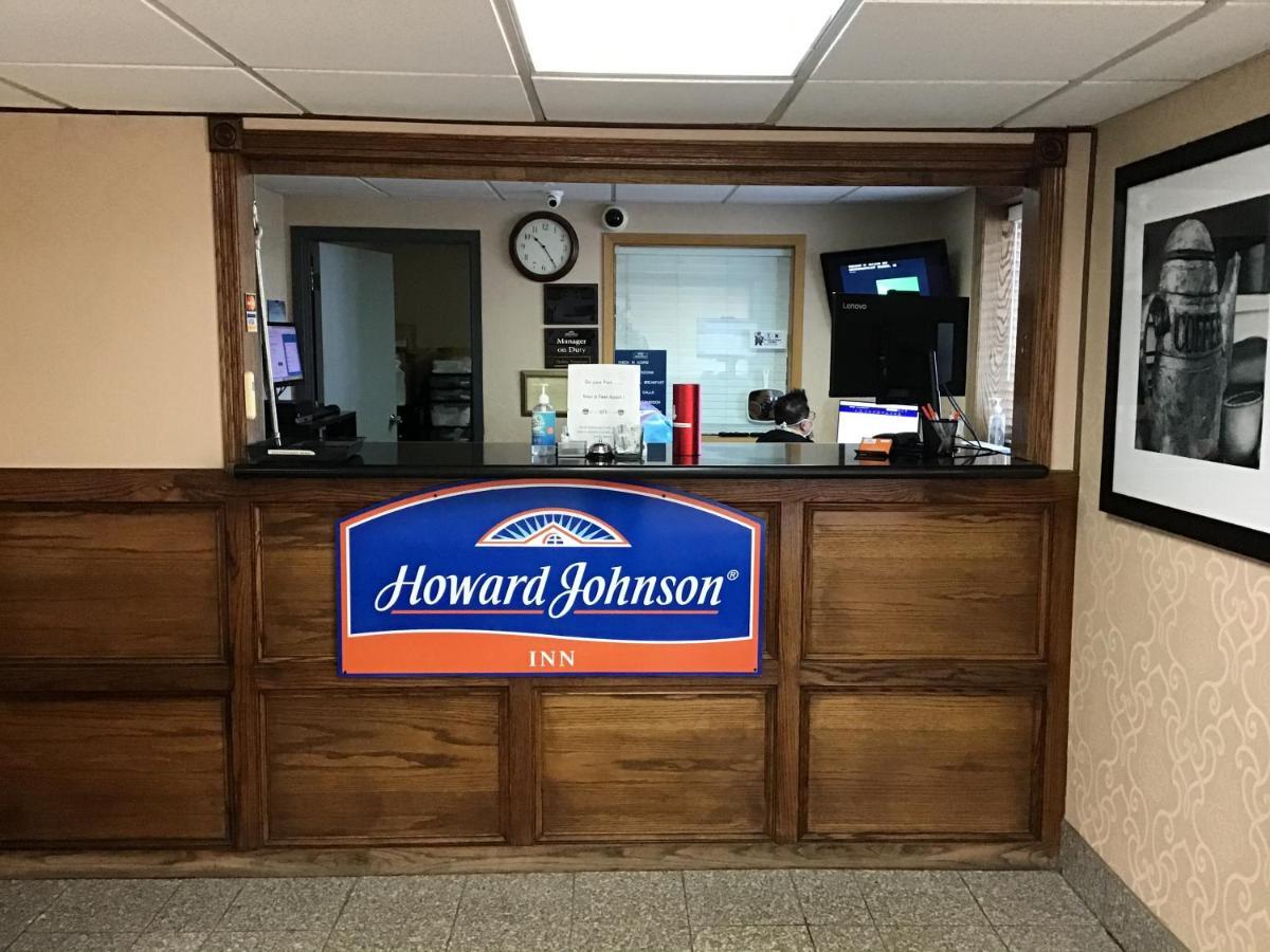 Howard Johnson By Wyndham Gillette Eksteriør billede