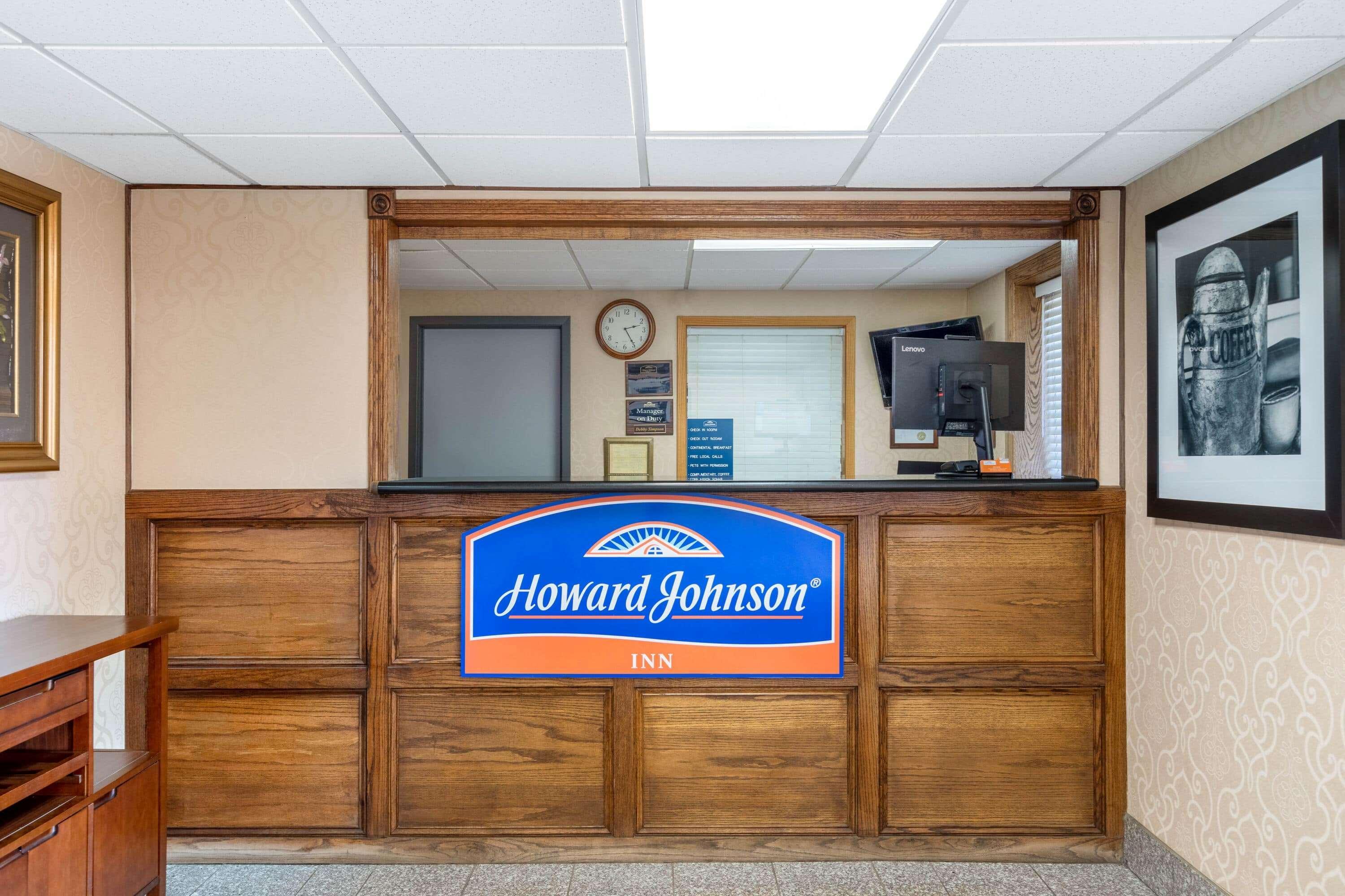 Howard Johnson By Wyndham Gillette Eksteriør billede